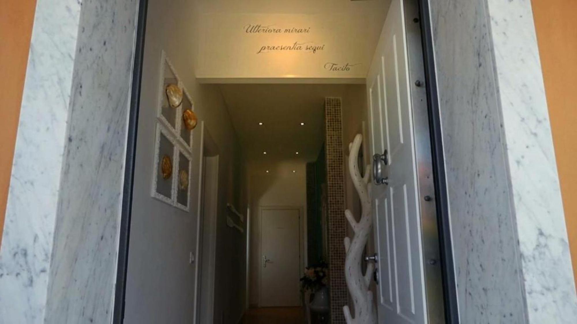 Bed And Breakfast Bagno Venezia Marina Di Carrara Exterior foto